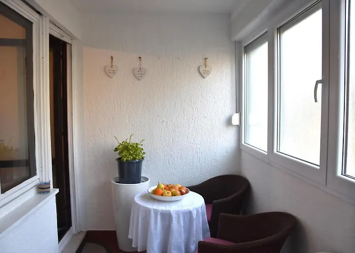 Bulimbasic アパート *